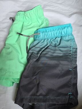 2 Art Class Boy Swim Shorts Size S(6/7)